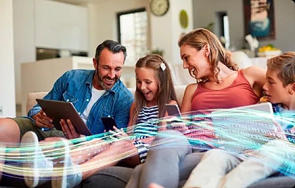 Cliente utilizando serviço de internet da Claro